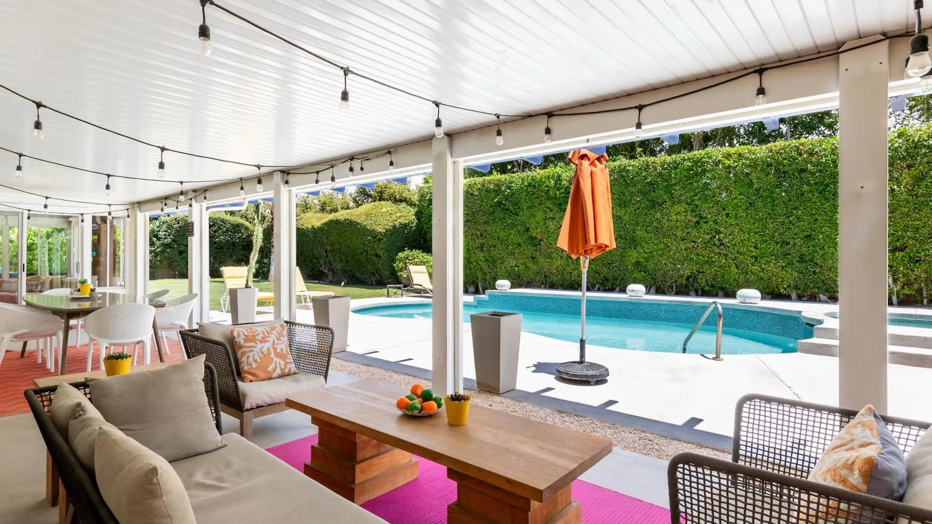 Desert Bloom Palm Springs Tatil Evi